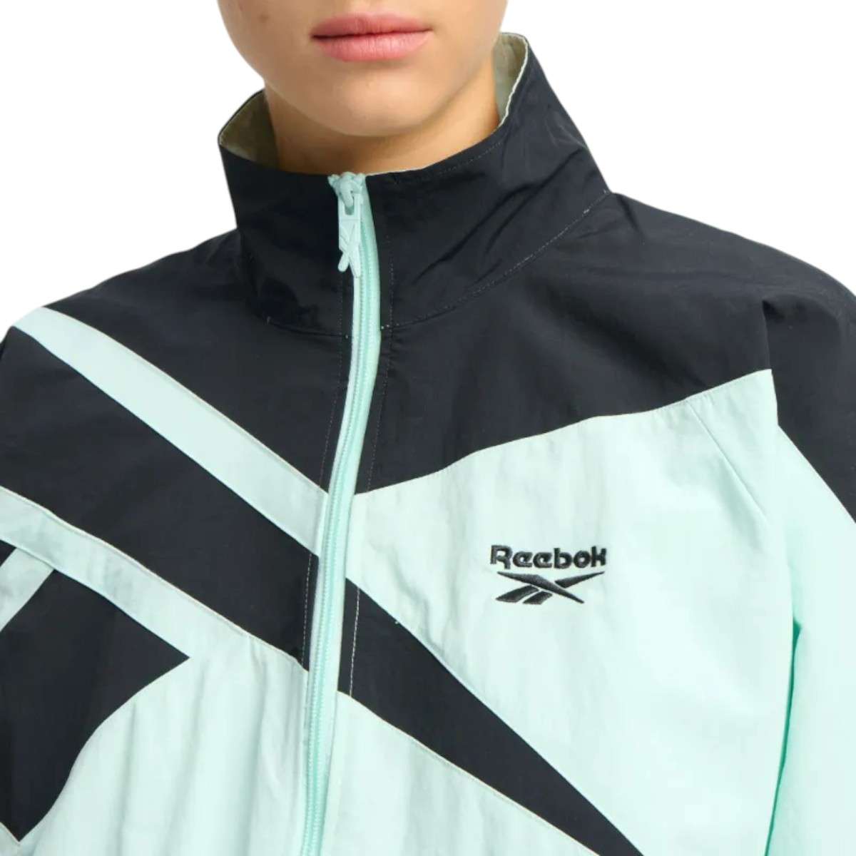 Chamarra Classics Open Hem  Track image number 3