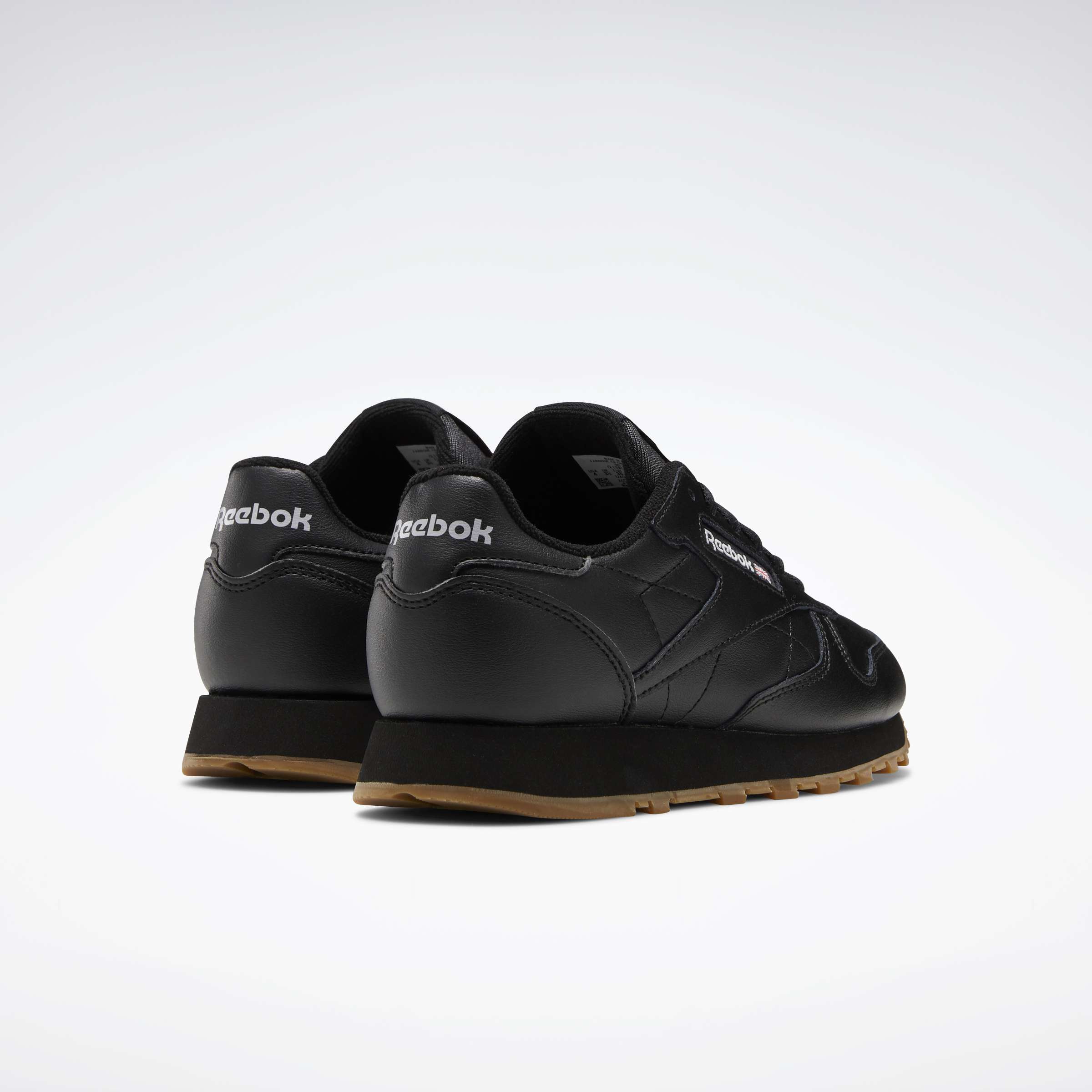 Un homenaje al estilo Reebok de principios del siglo XX. Estos tenis tienen un aire retro que combina a la perfección con tu vida moderna.