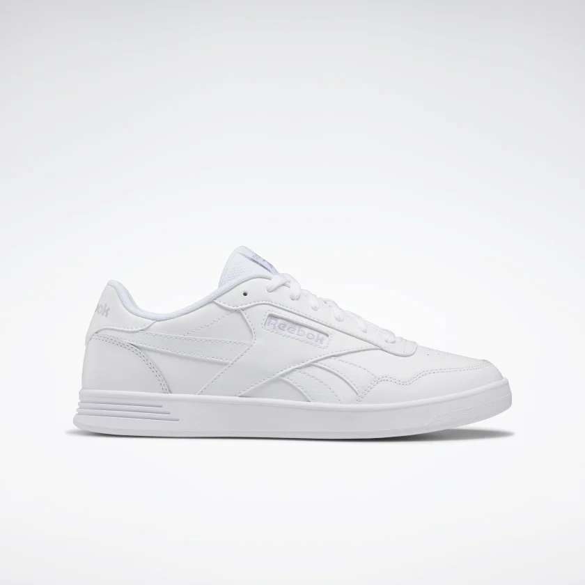 El estilo Reebok que te encanta en una silueta clásica de tenis vintage que se puede usar de manera elegante o informal. image number 0