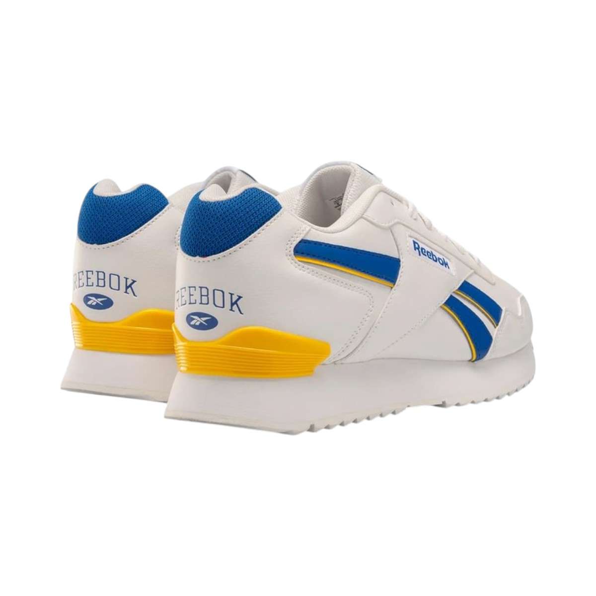 Con características clásicas de unos Reebok, pero destacándose por su suela ondulada y el clip TPU en el talón que les otorga un diseño único.