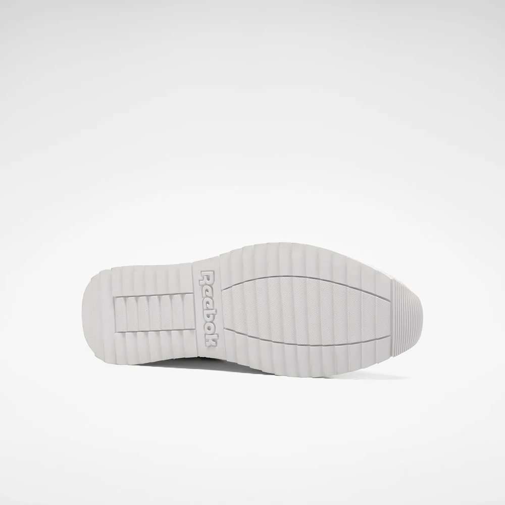 Con características clásicas de unos Reebok, pero destacándose por su suela ondulada y el clip TPU en el talón que les otorga un diseño único. image number 3