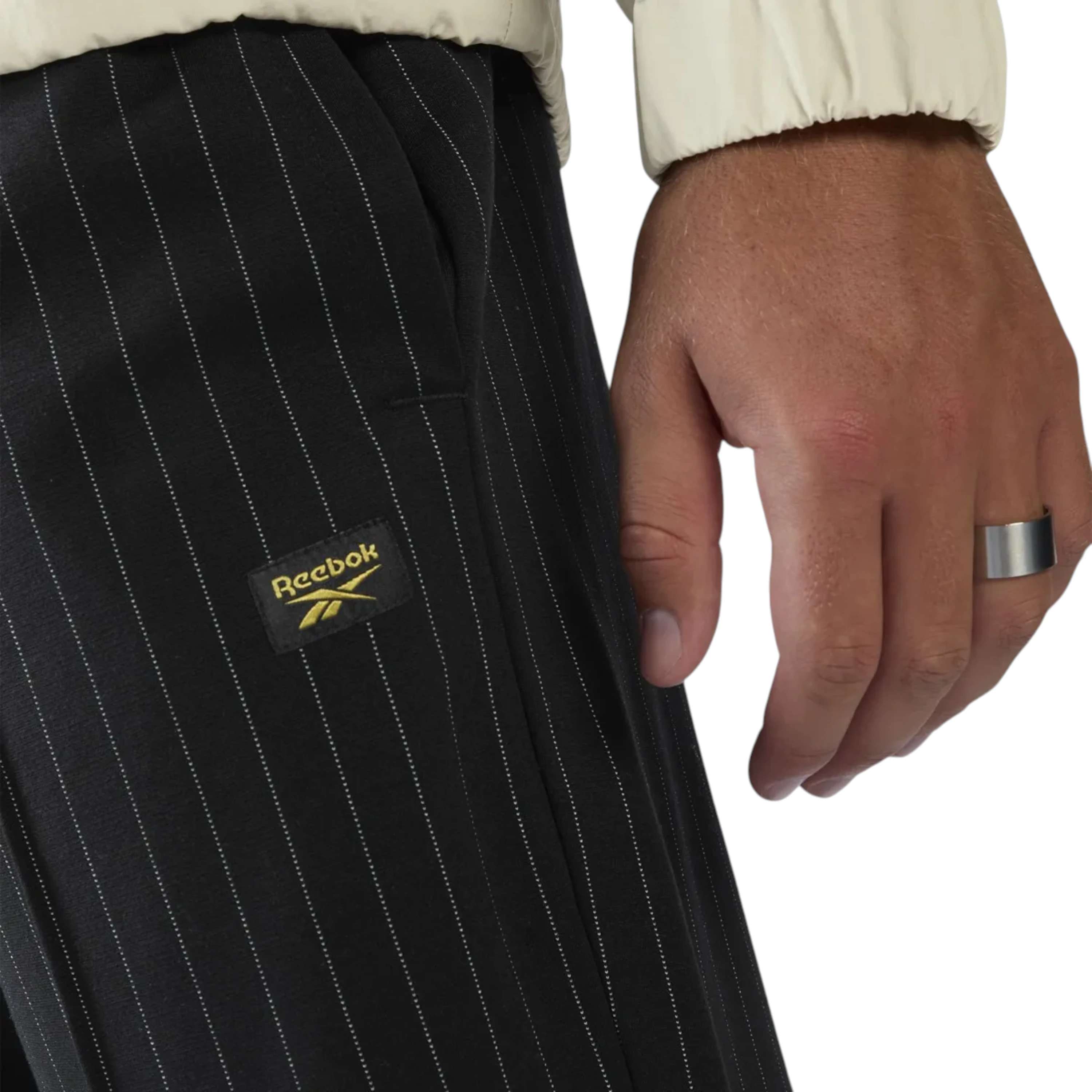 Pantal&oacute;n Elevated Athletic Pinstripe Track Pants image number 3