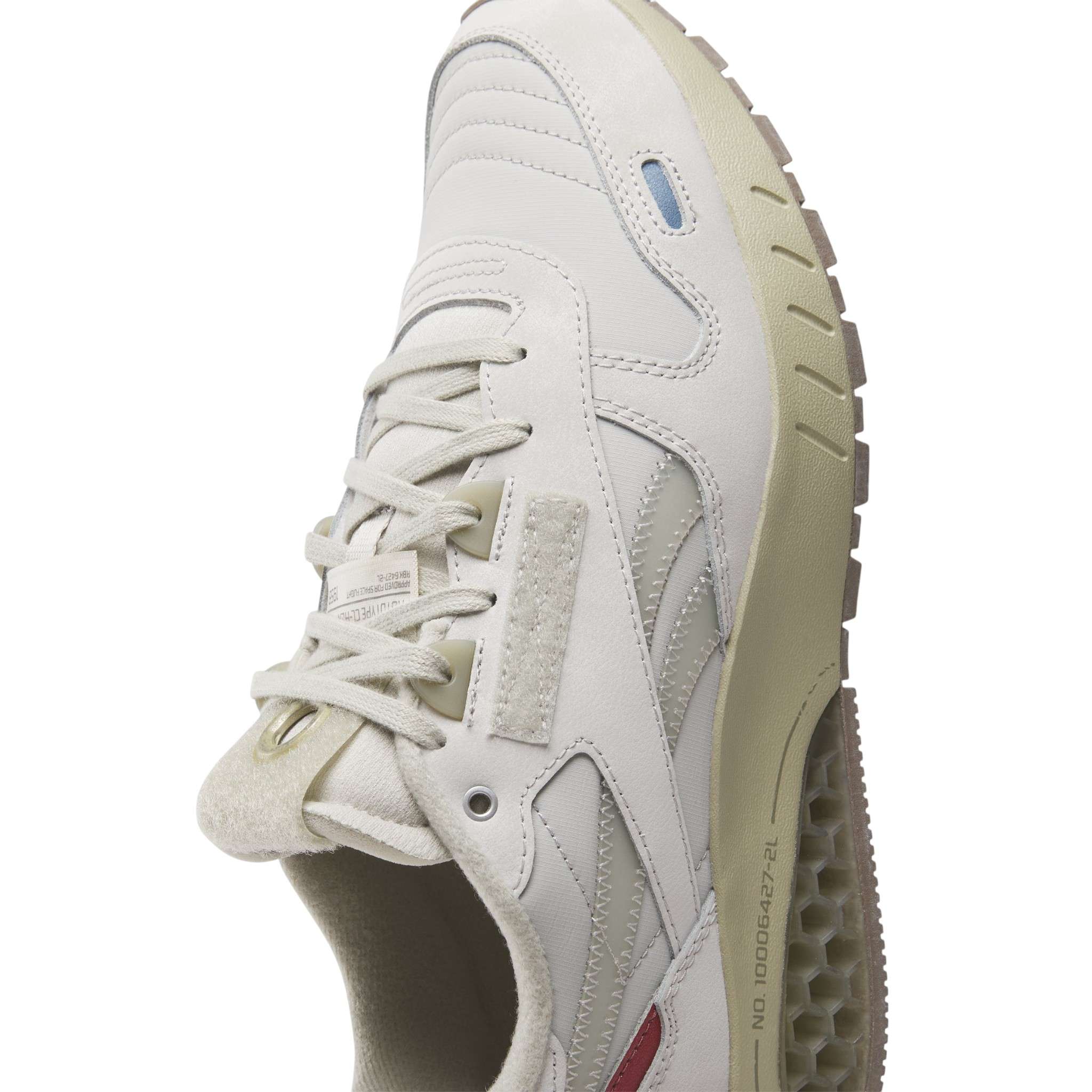 Tenis Classic Leather Hexalite x NASA image number 5