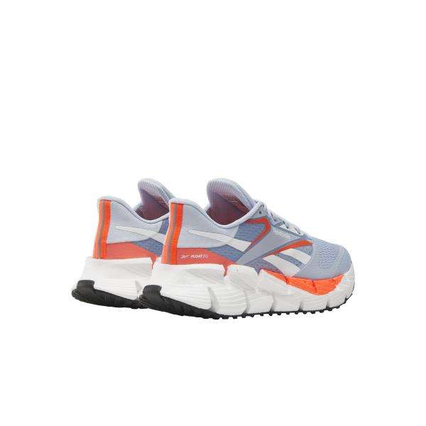 El FloatZig 1 de Reebok combina suavidad y elasticidad, diseñados para inspirar a salir al aire libre y correr.