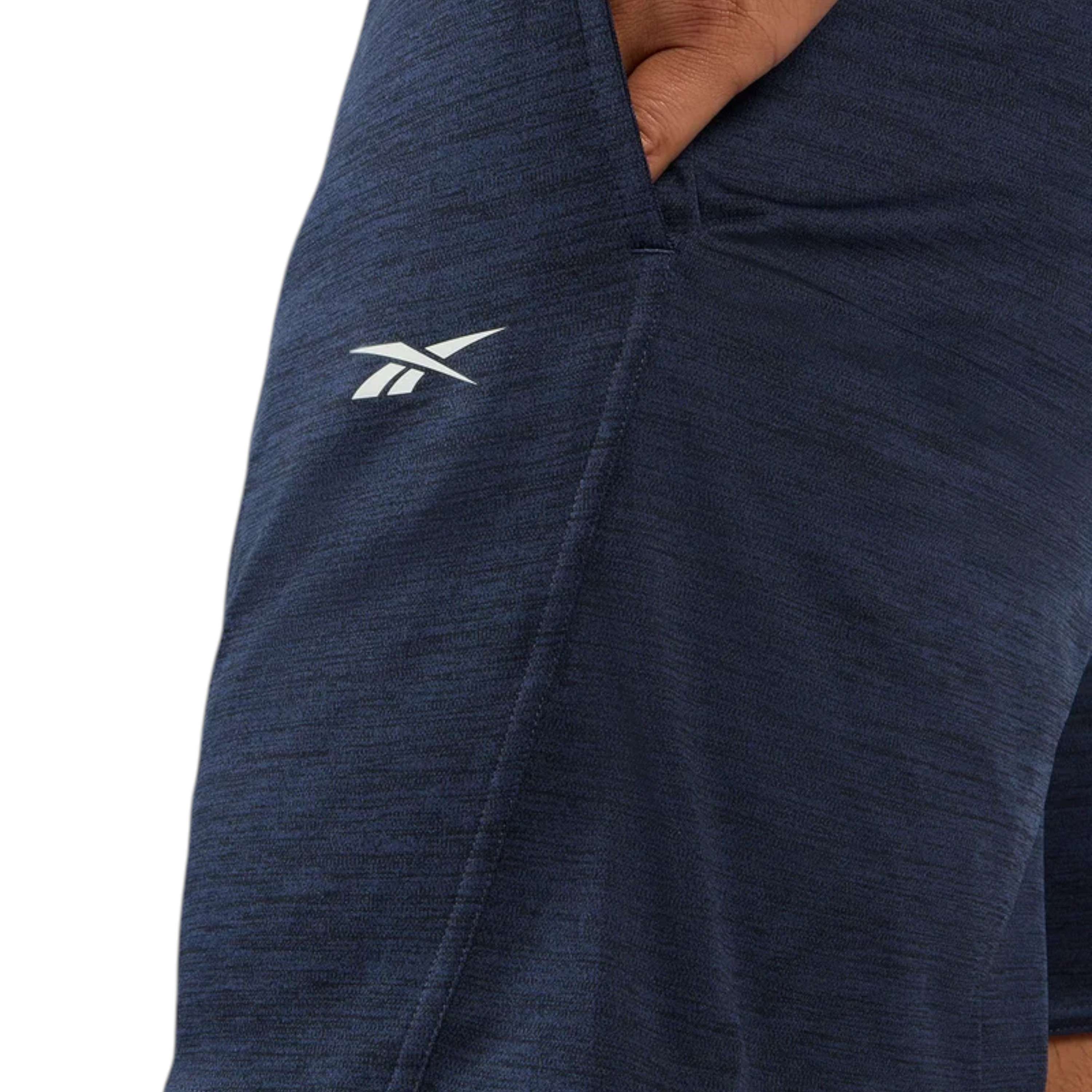 Shorts Id Train Knit Short image number 3