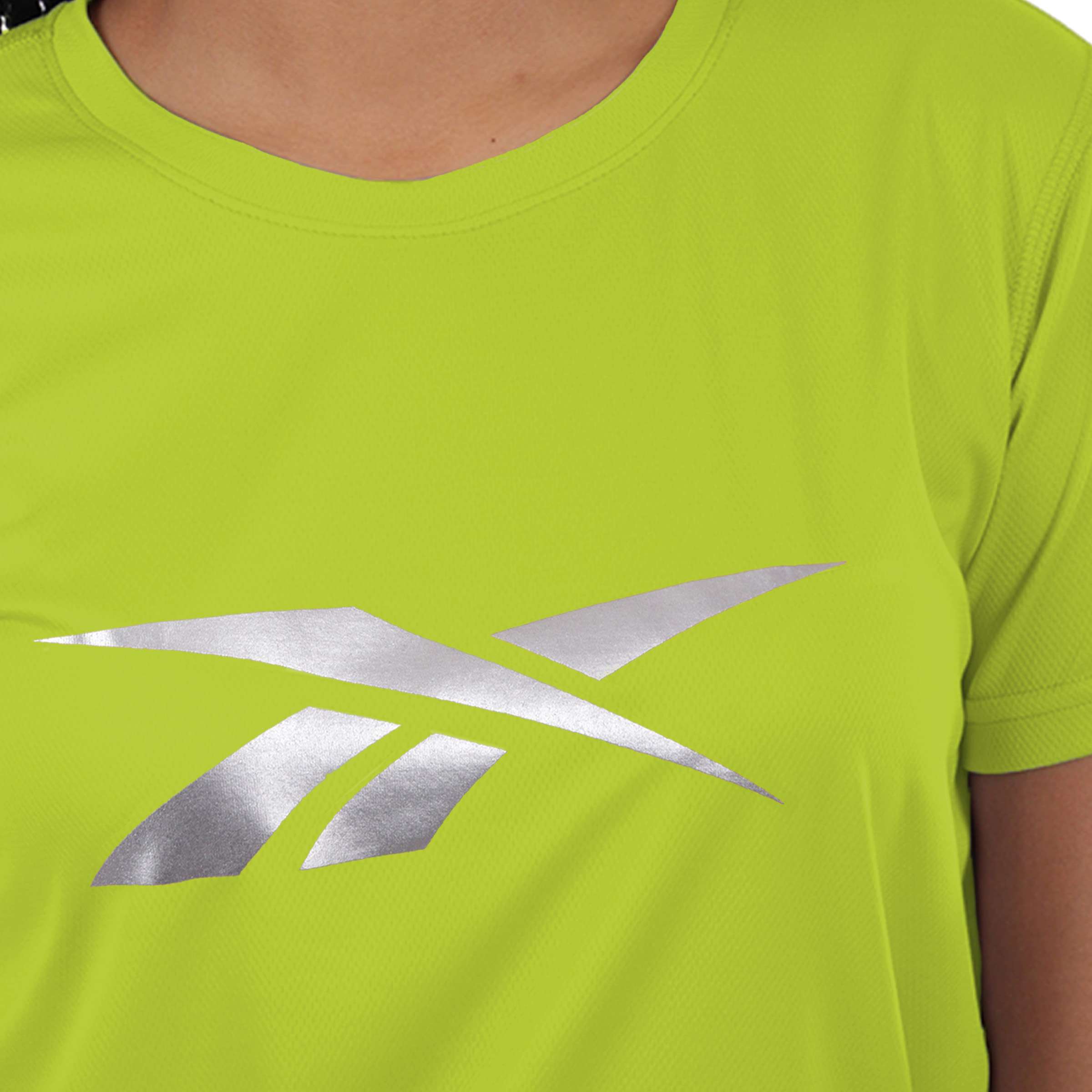 Playera Classics image number 5