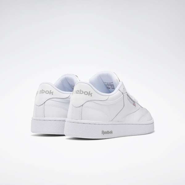 Un estilo sencillo significa que estos tenis de cuero flexible combinan con todo. Porque a veces no tienes que decir nada para hacer una declaración. image number 1