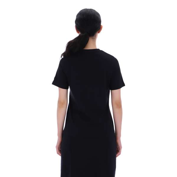 Playera Lilian logo bordado cuello redondo Playera Lilian logo bordado cuello redondo