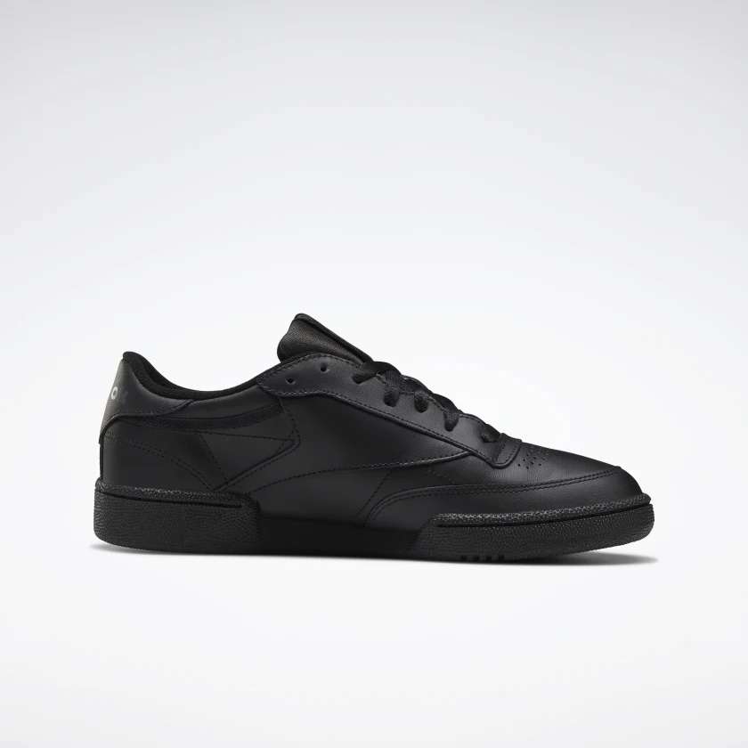 Un estilo sencillo significa que estos tenis de cuero flexible combinan con todo. Porque a veces no tienes que decir nada para hacer una declaración. image number 3