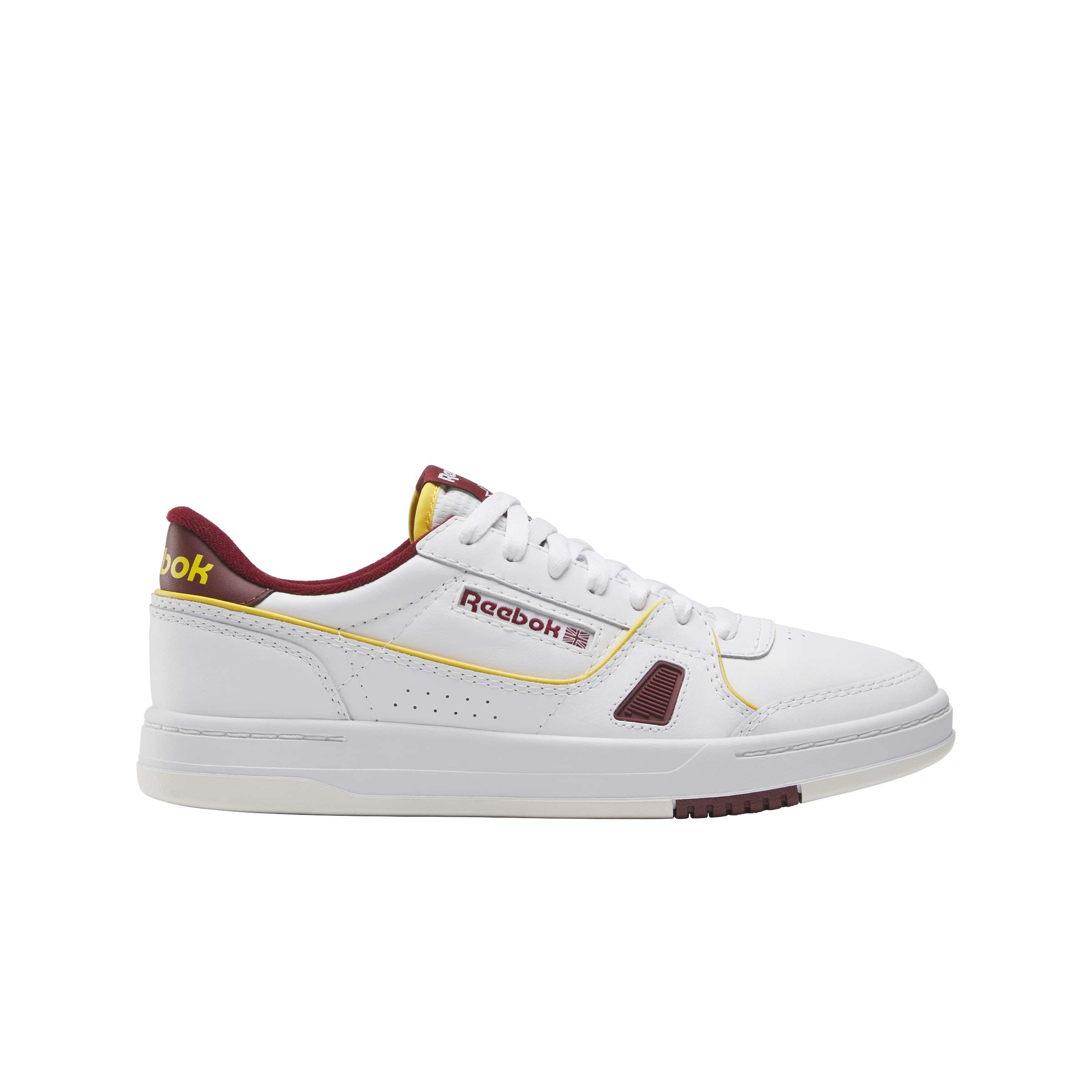 Los tenis LT Court reflejan el legado deportivo de Reebok sacada de los archivos de los años 90 y el Y2K, inspirado en las camisetas de competencia.