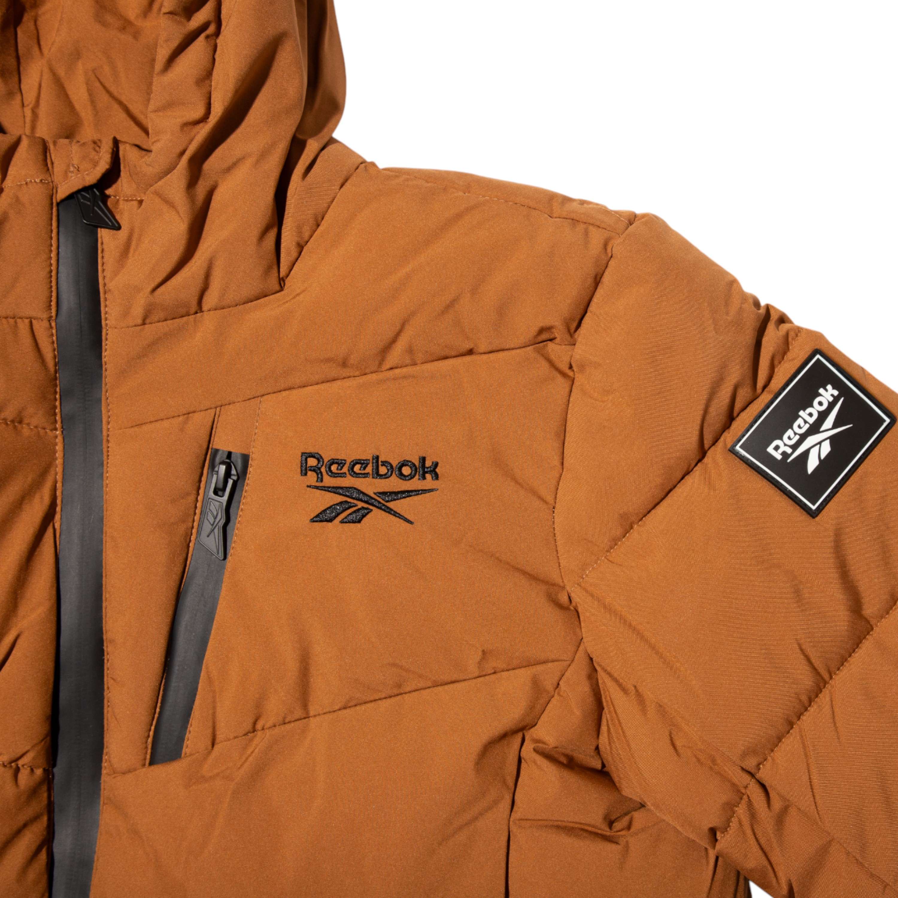 Chamarra puffer elástica