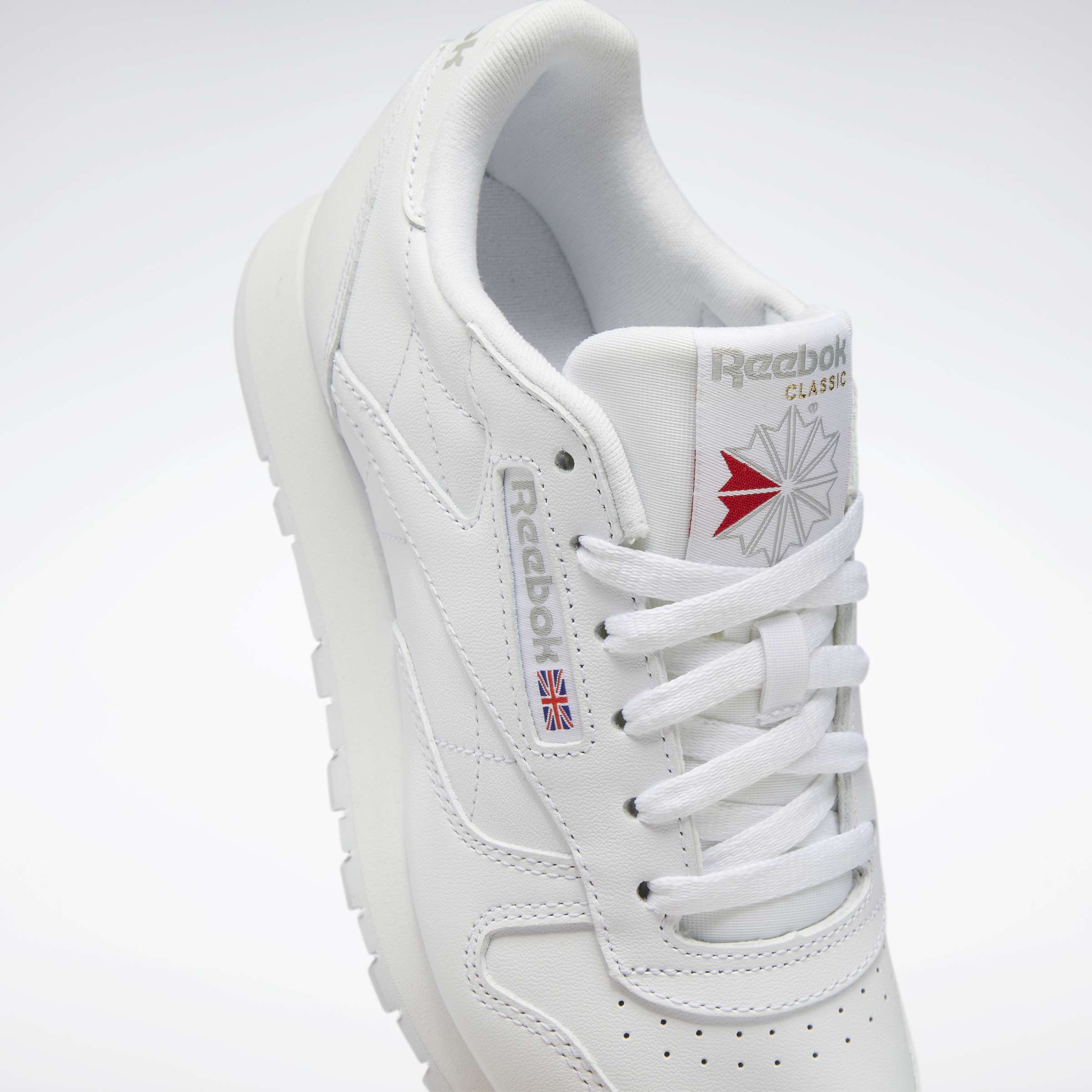 Un homenaje al estilo Reebok de principios del siglo XX. Estos tenis tienen un aire retro que combina a la perfección con tu vida moderna. image number 8