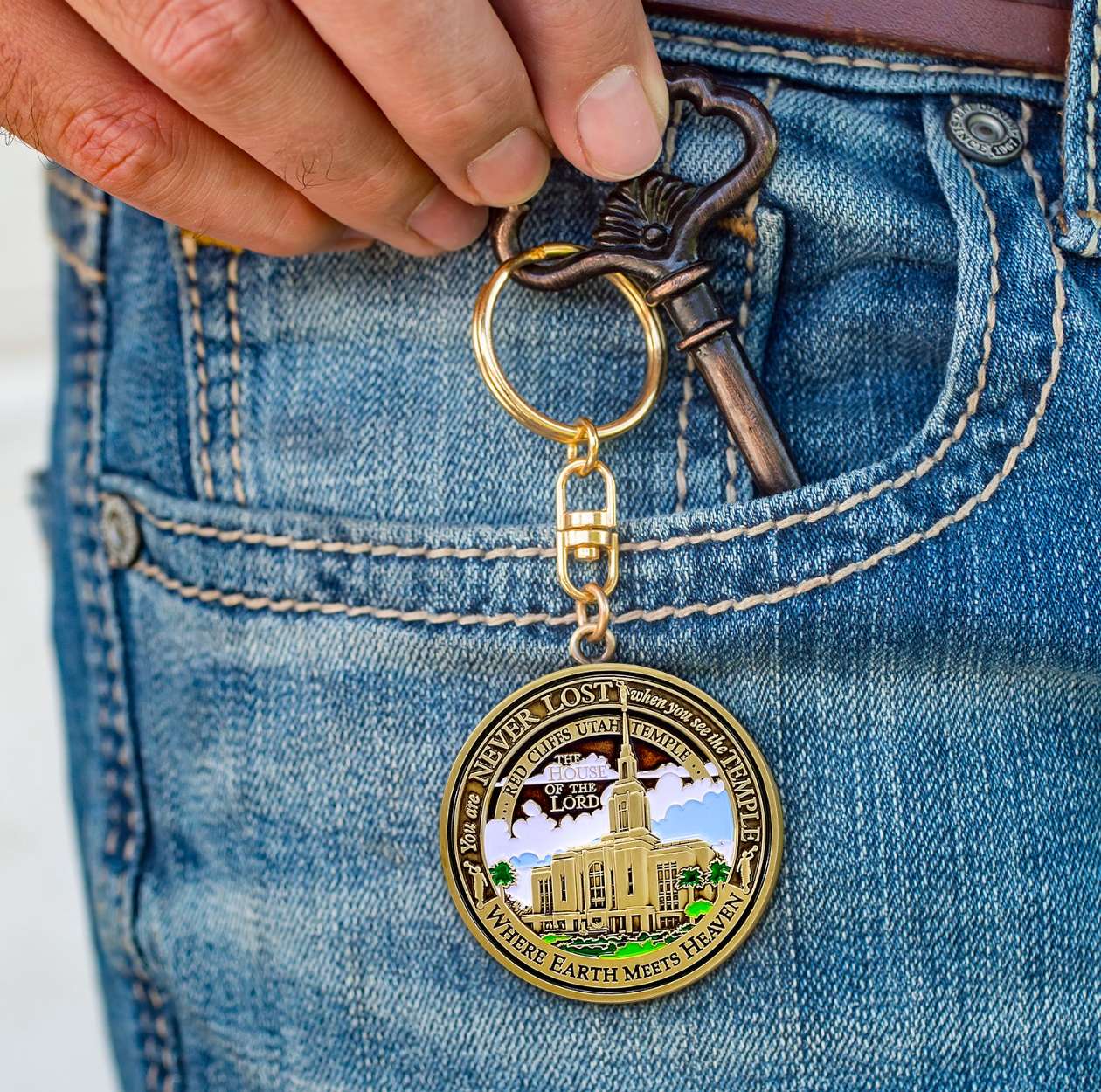 Red Cliffs Utah Temple Keychain, , large image number 4