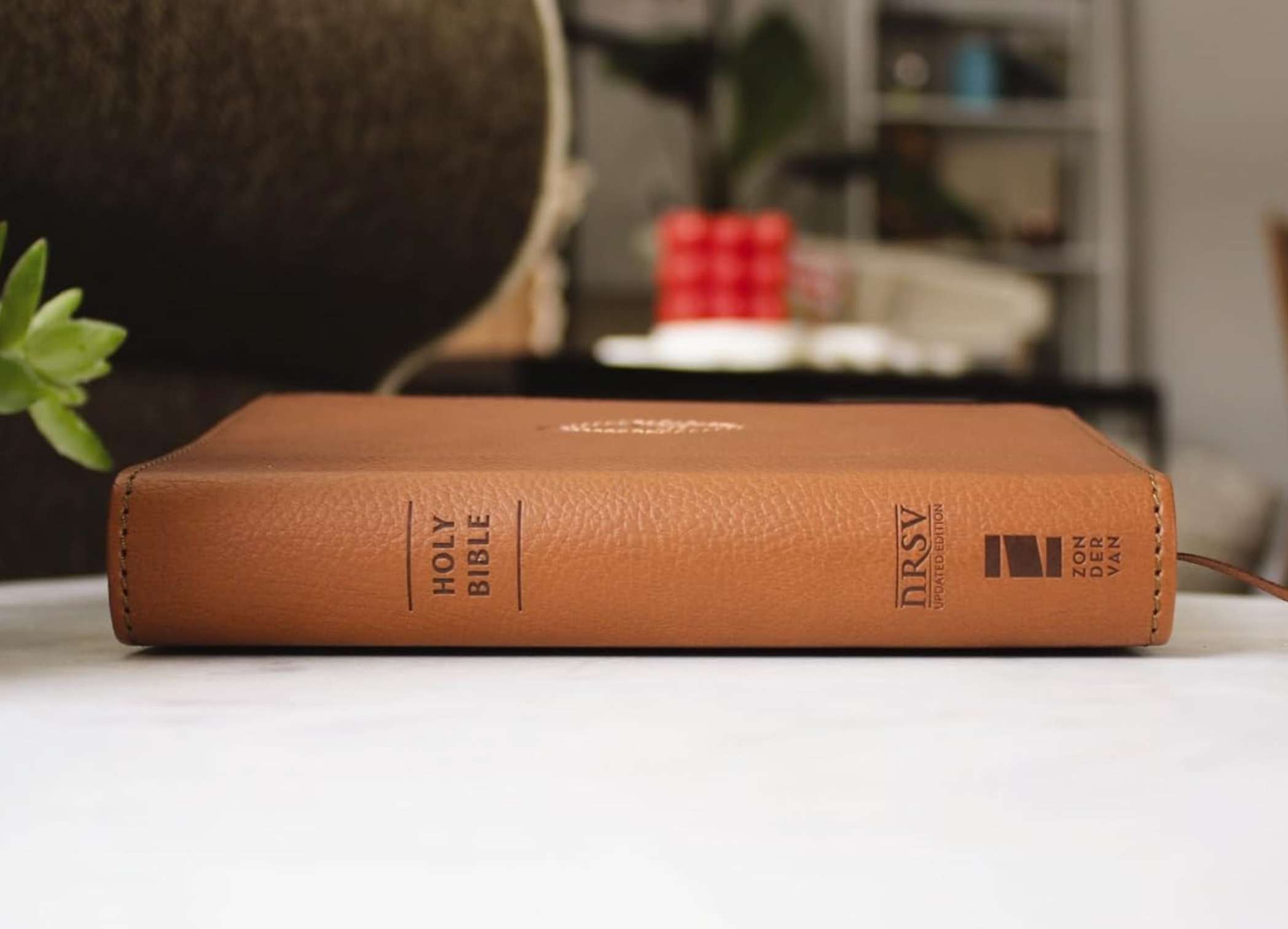 NRSVue, Holy Bible, Compact, Leathersoft, Comfort Print, Brown, , large image number 2