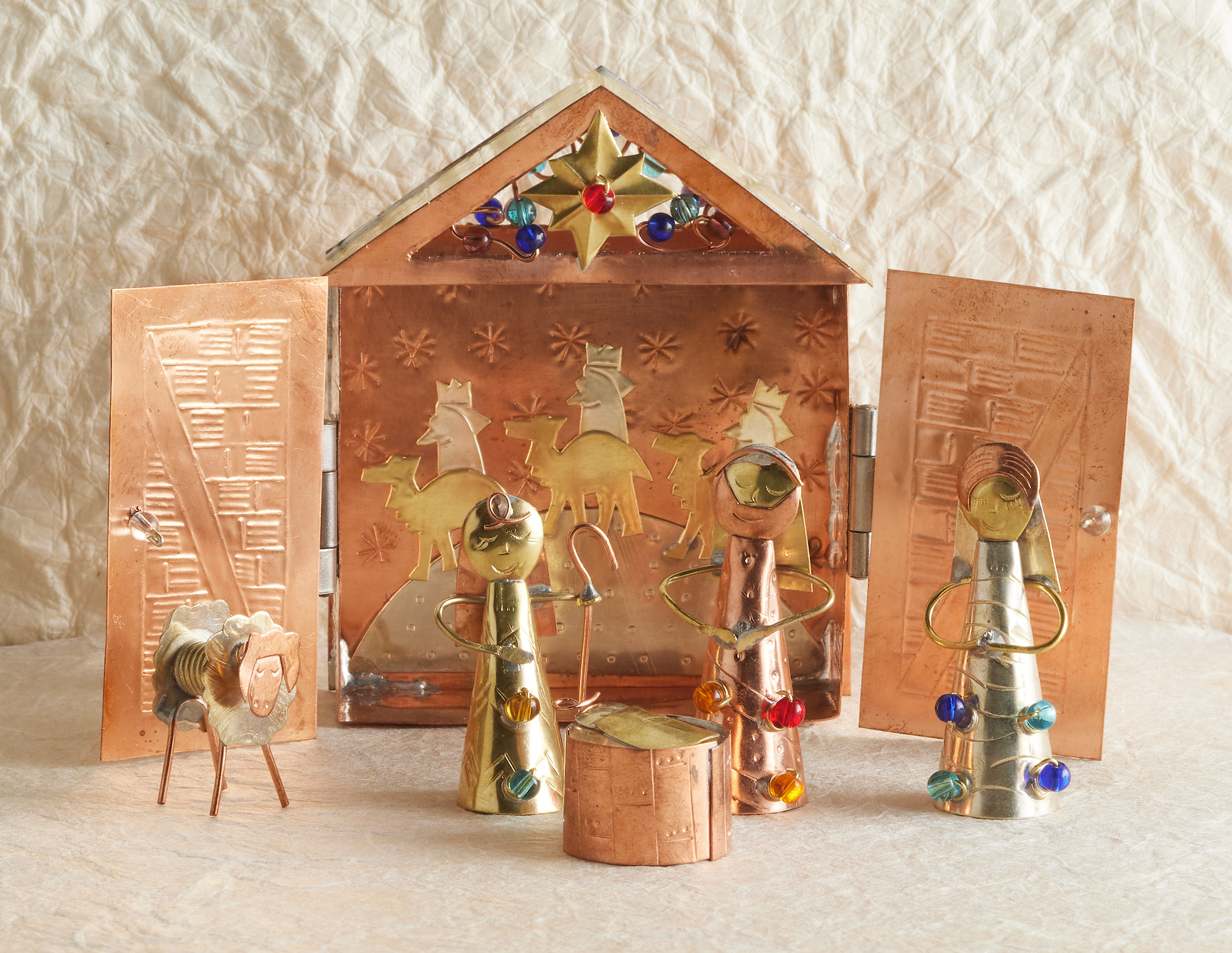 Thai Tiny Metal Beaded Nativity