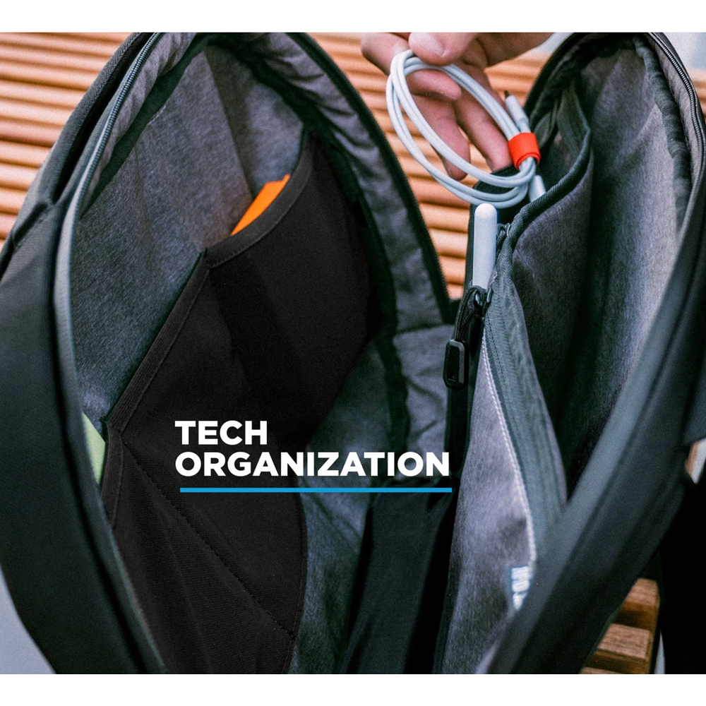 Navigator Sling Missionary 10L Bag - NOMATIC, INC. | Deseret Book