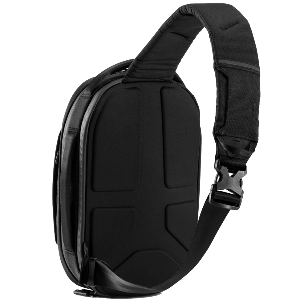 Navigator Sling Missionary 6L Bag - NOMATIC, INC. | Deseret Book