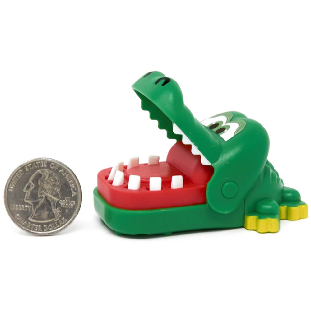 'World's Smallest' Crocodile Dentist, , large image number 3