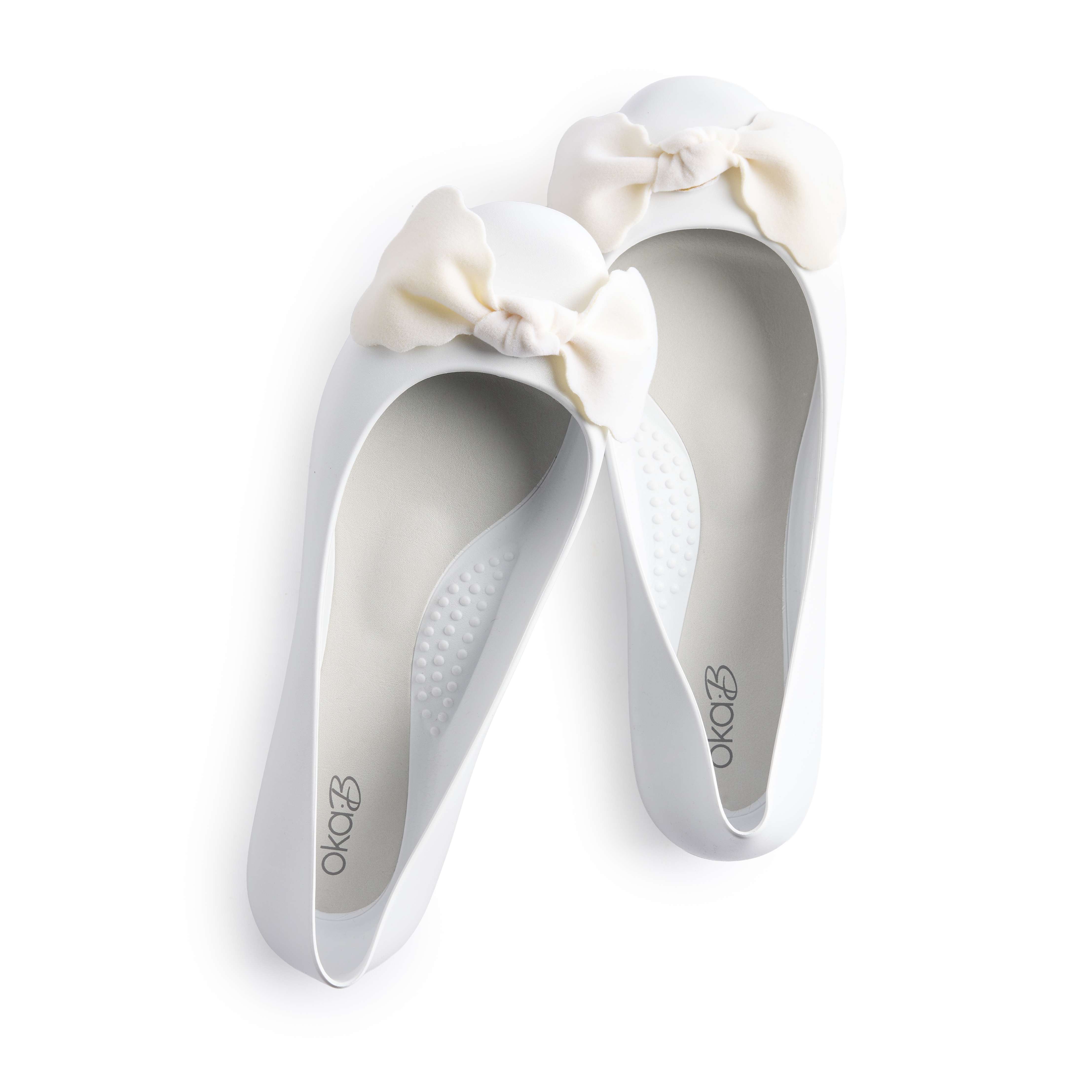 Lucy Women's Temple Shoe