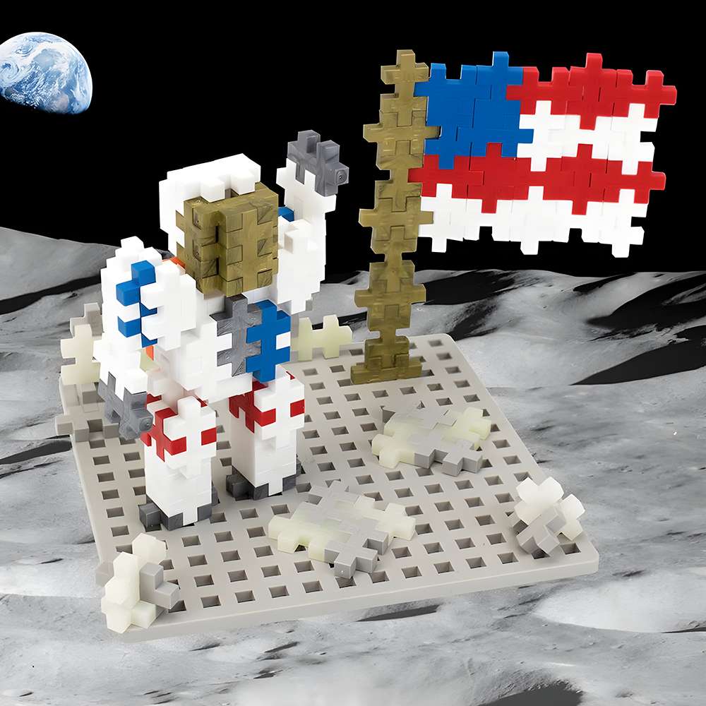Plus Plus Baseplate Builder Moon