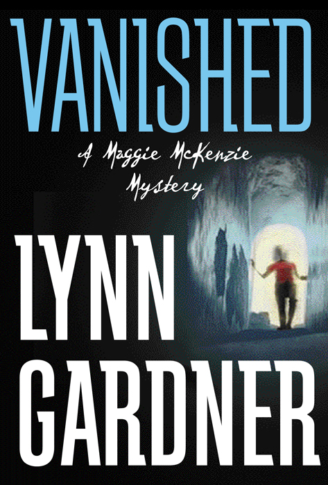 Vanished (Maggie McKenzie Mystery, Book 1), , large image number 0