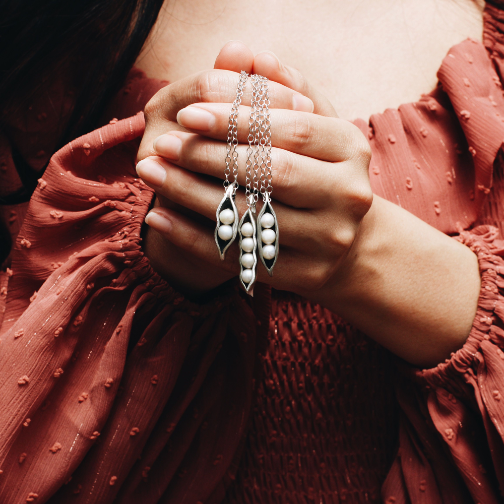 Three Sweet Peas in a Pod Necklace, , large image number 2