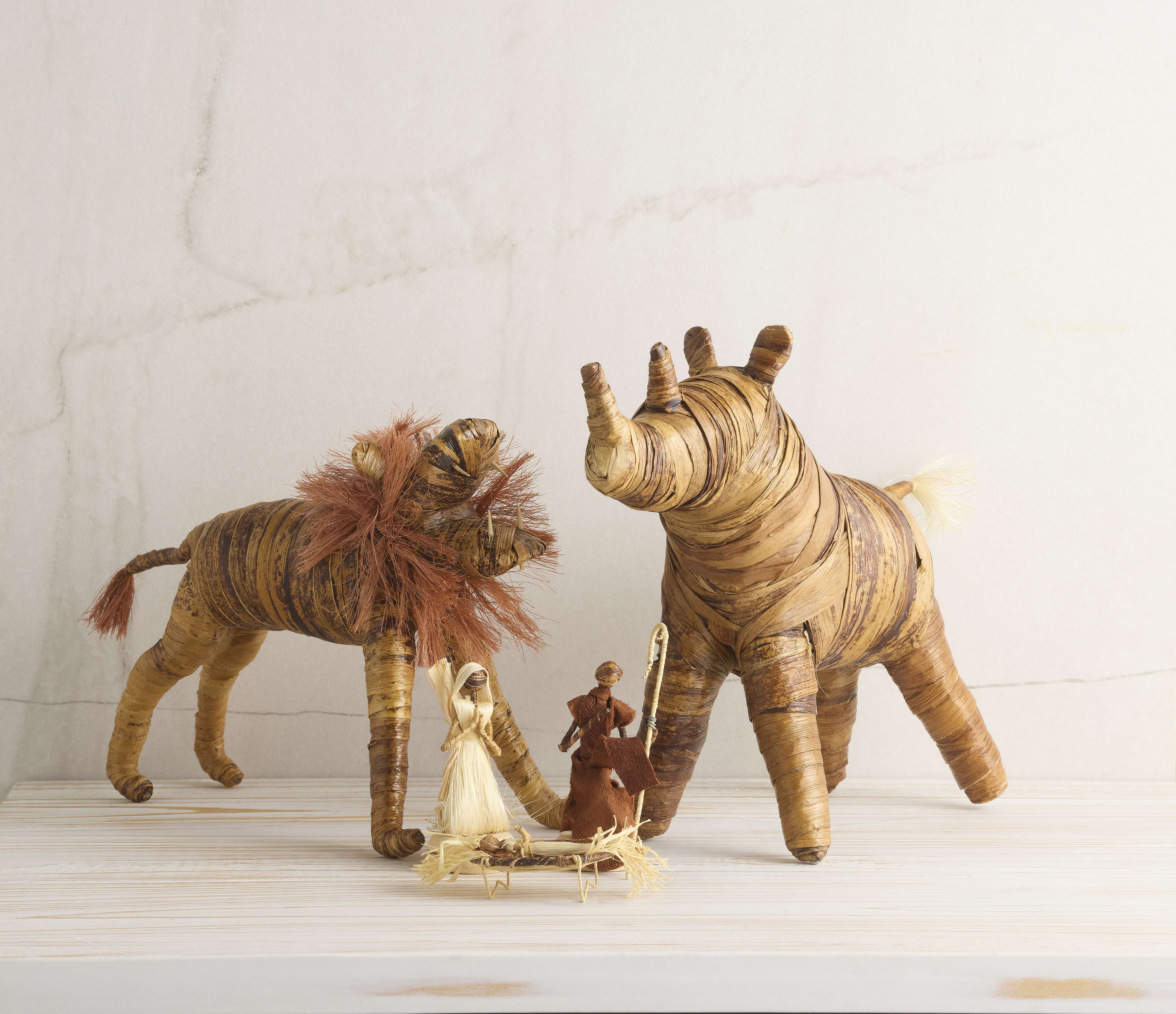 Kenya Holy Family Lion Warthog Nativity, , large image number 3