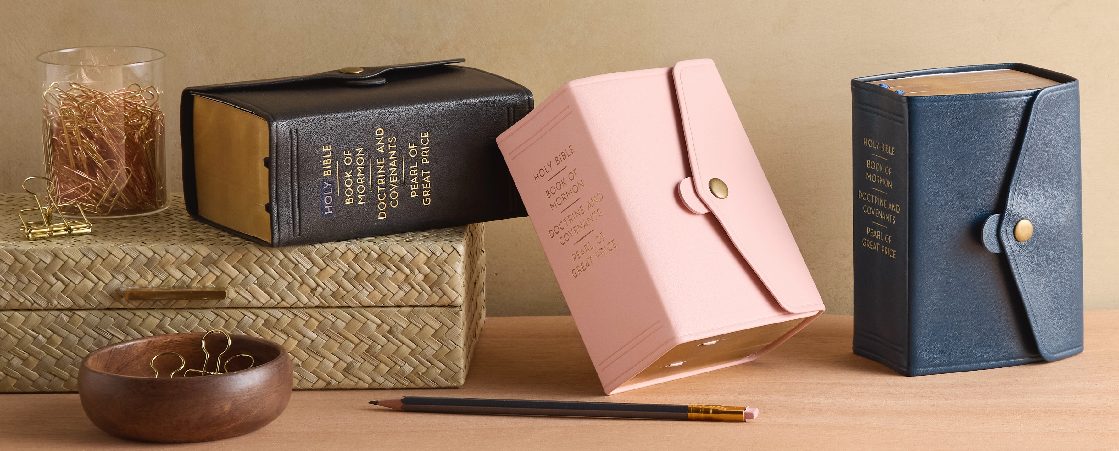 Genuine Leather Snap Quad Combination, Compact (Color Options)