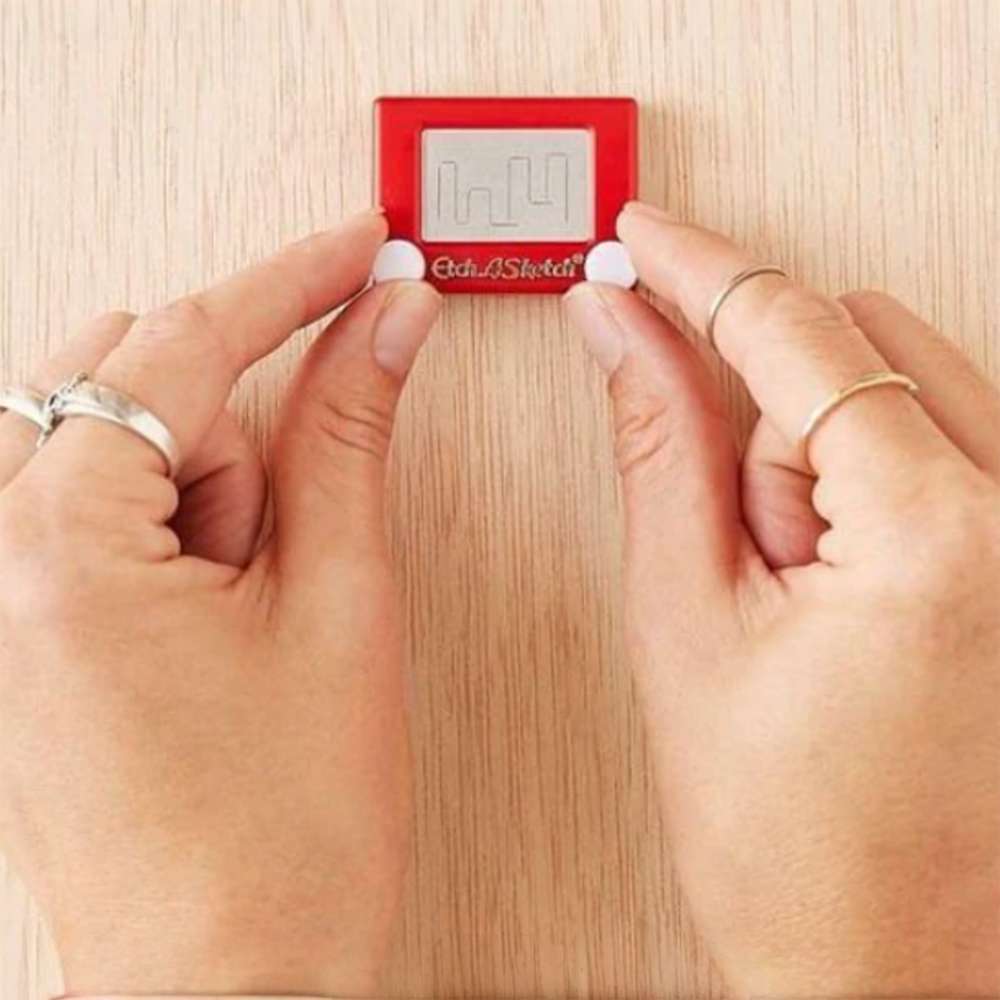 'World's Smallest' Etch a Sketch, , large image number 2