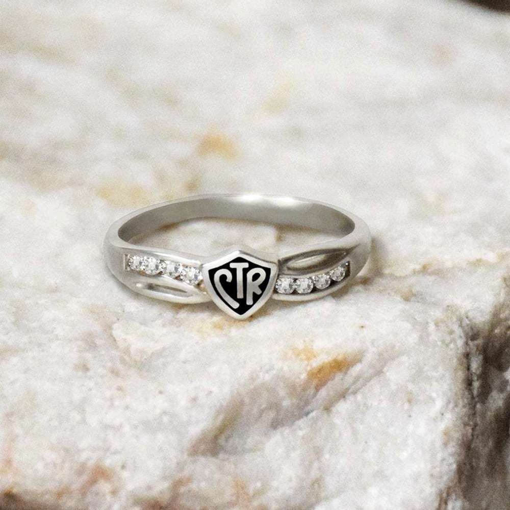 Antiqued Bow CTR Ring, , large image number 1