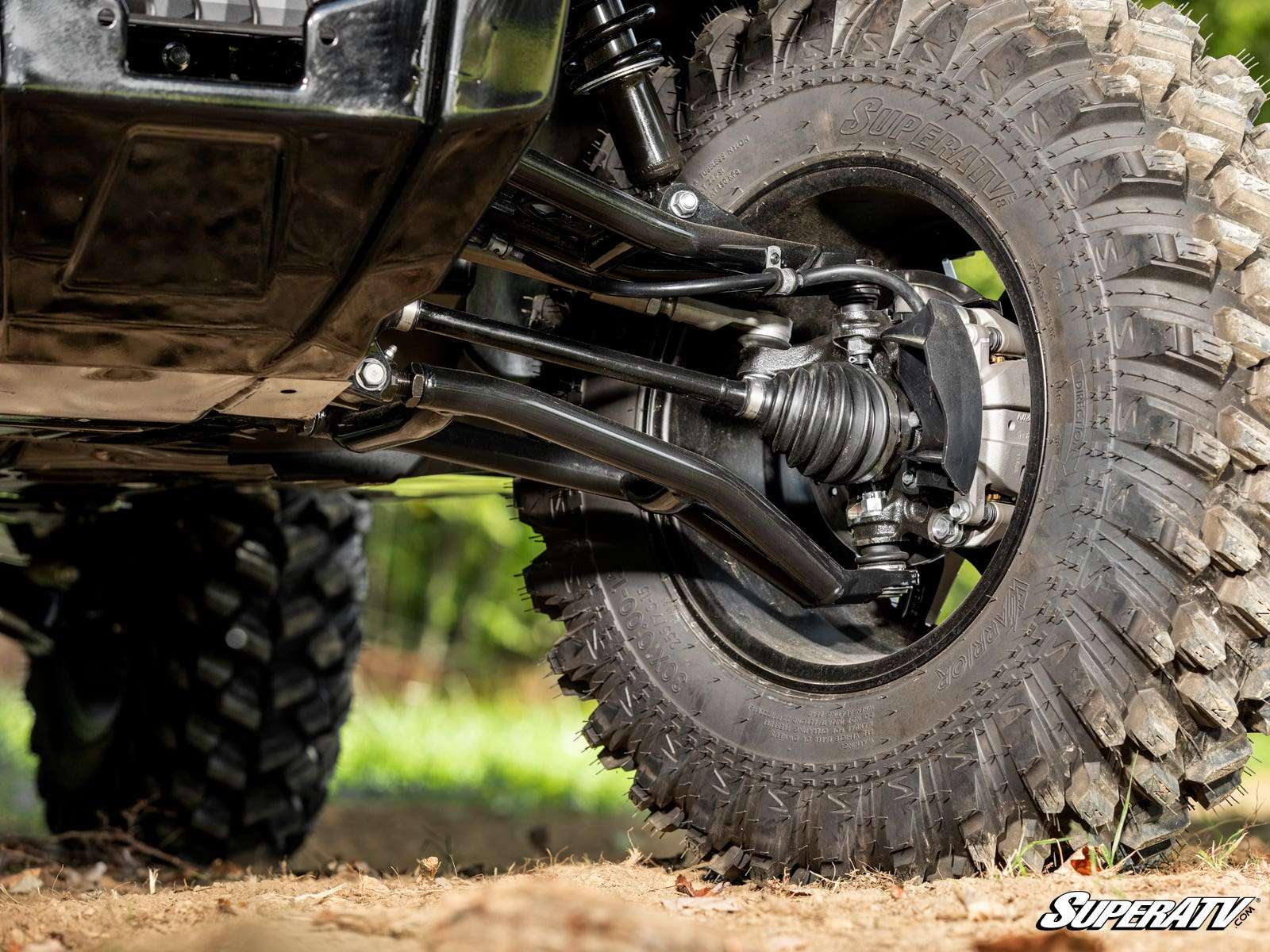 SuperATV Honda Pioneer 1000, bras en A tubulaires décalés de 1,5" à garde au sol élevée (noir)