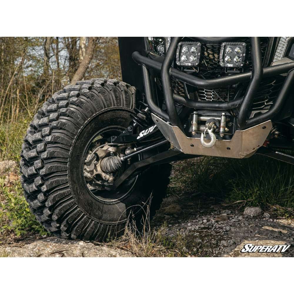 Bras triangulaires Sidewinder décalés vers l'avant SuperATV 1,5" pour Can-Am Maverick X3