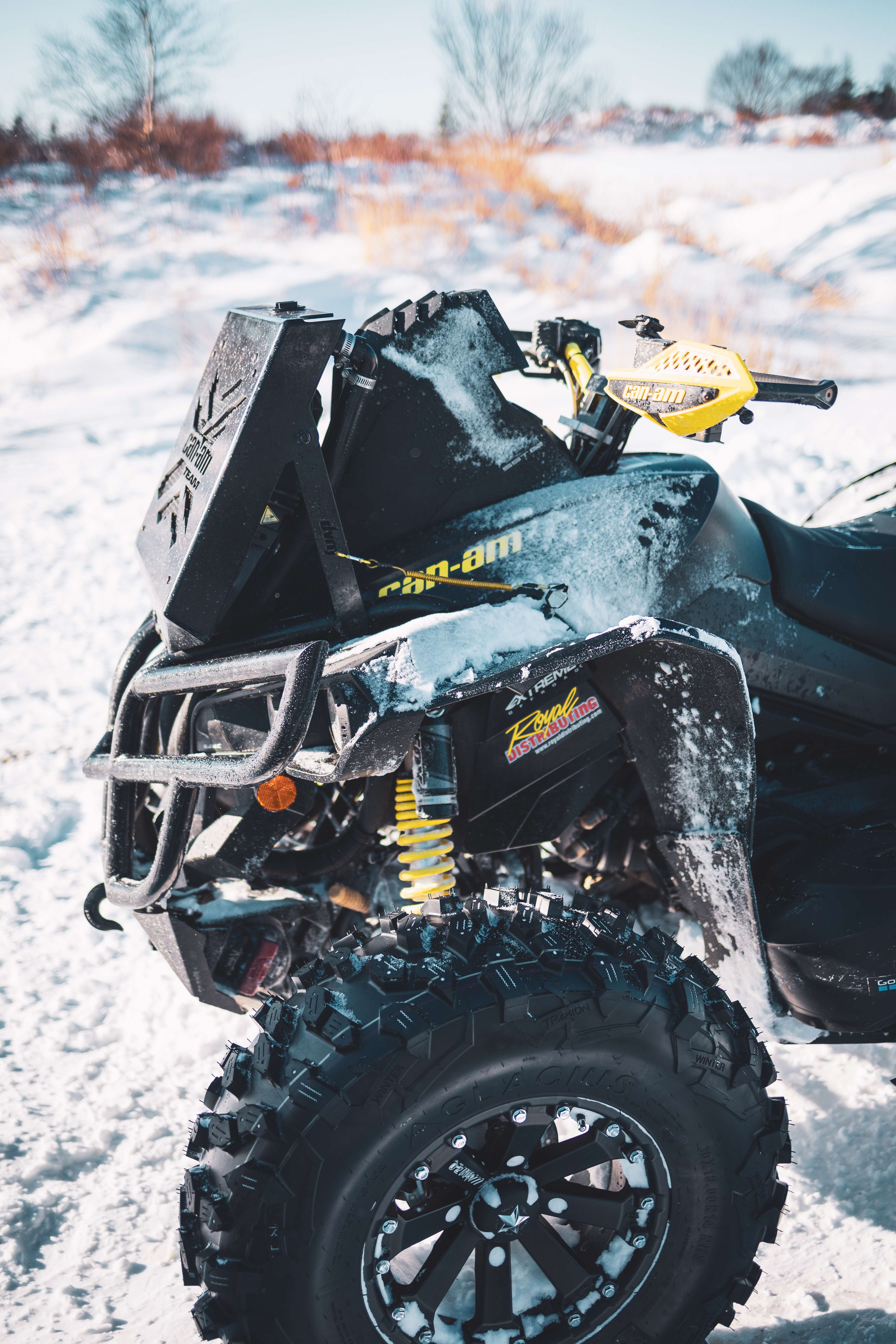 Traxion Glacius Winter Tire