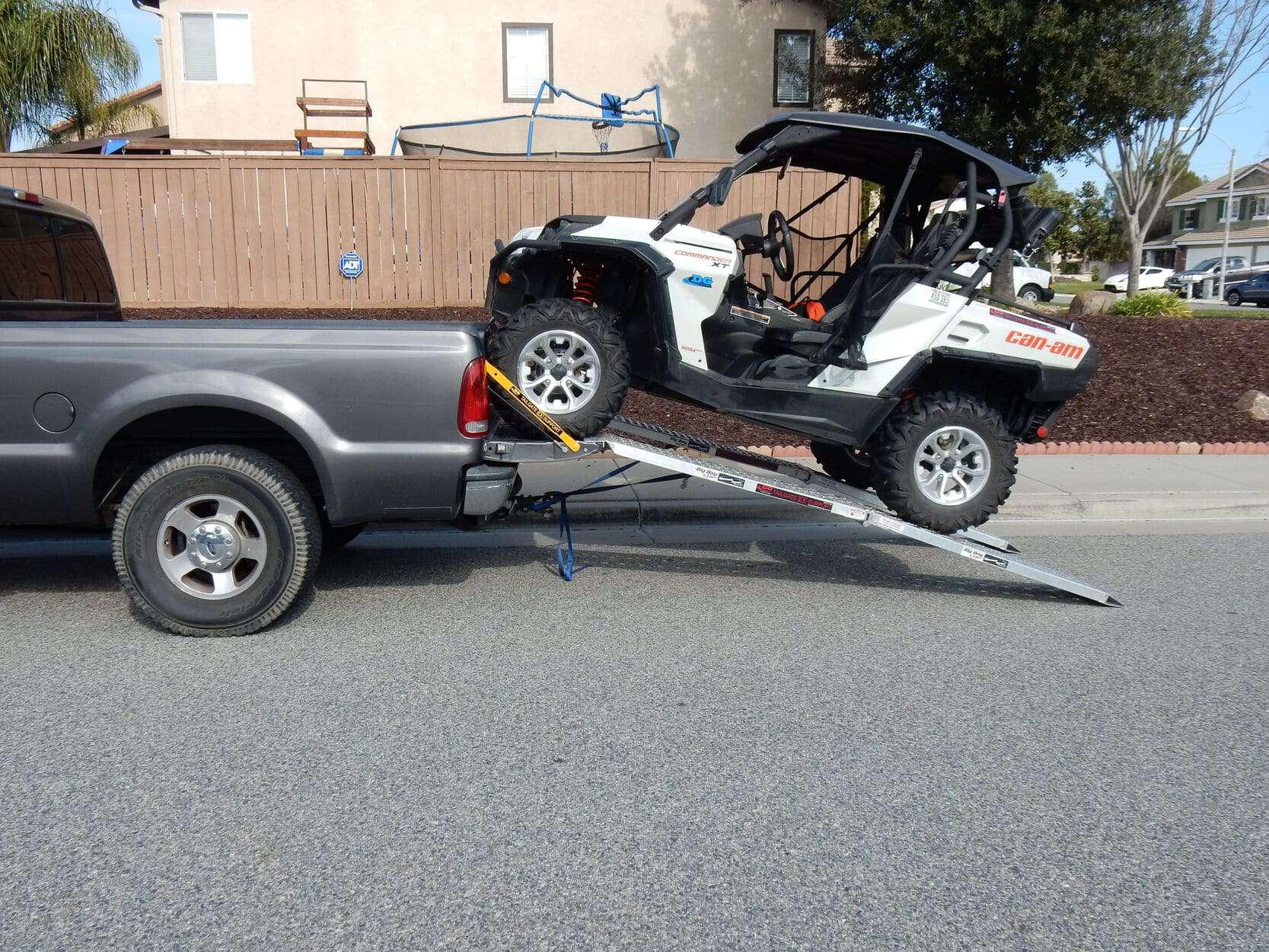 DG Manufacturing Tailgate Support