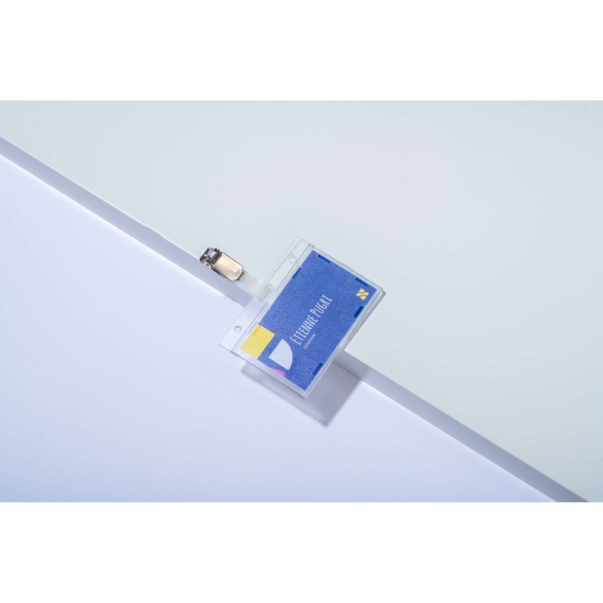 Avery 4826 Security Badge Holders with Clip