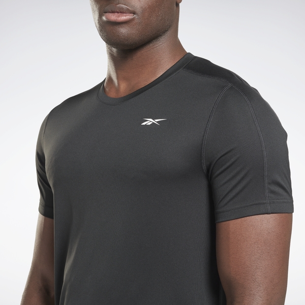 Encuentra sorprendentes productos en Playeras hoy Reebok