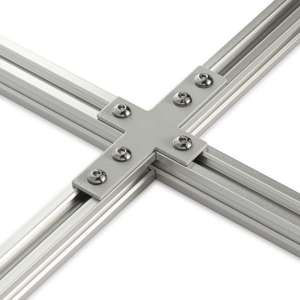 Single Slot 40 Series Cross Plate Connector (Steel) - In Use